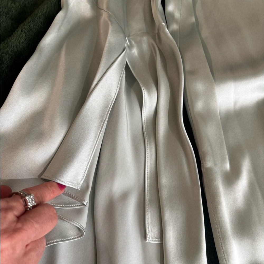 Lafayette 148 New York Peppermint 100% Silk Bell Sleeve Blouse XL $498 Old Money - Picture 6 of 7